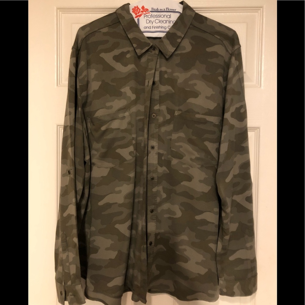 Women’s Button Down Blouse